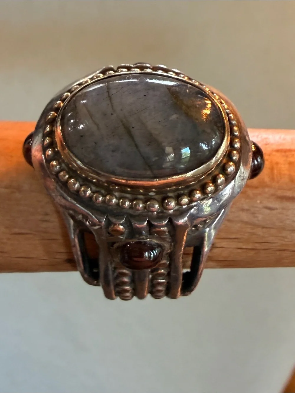 Sterling Silver and Brass Oval Labradorite and Garnet Cabochon Ring sz 6